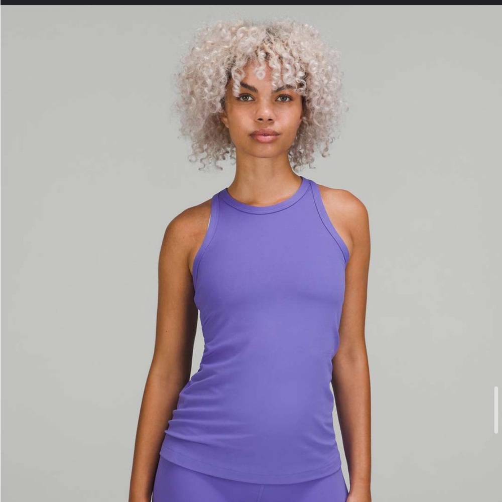 Lululemon tank in charged indigo